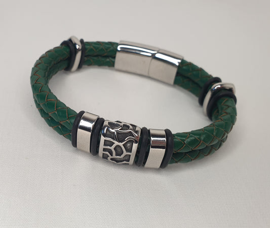 Bracelet en cuir vert à la mode