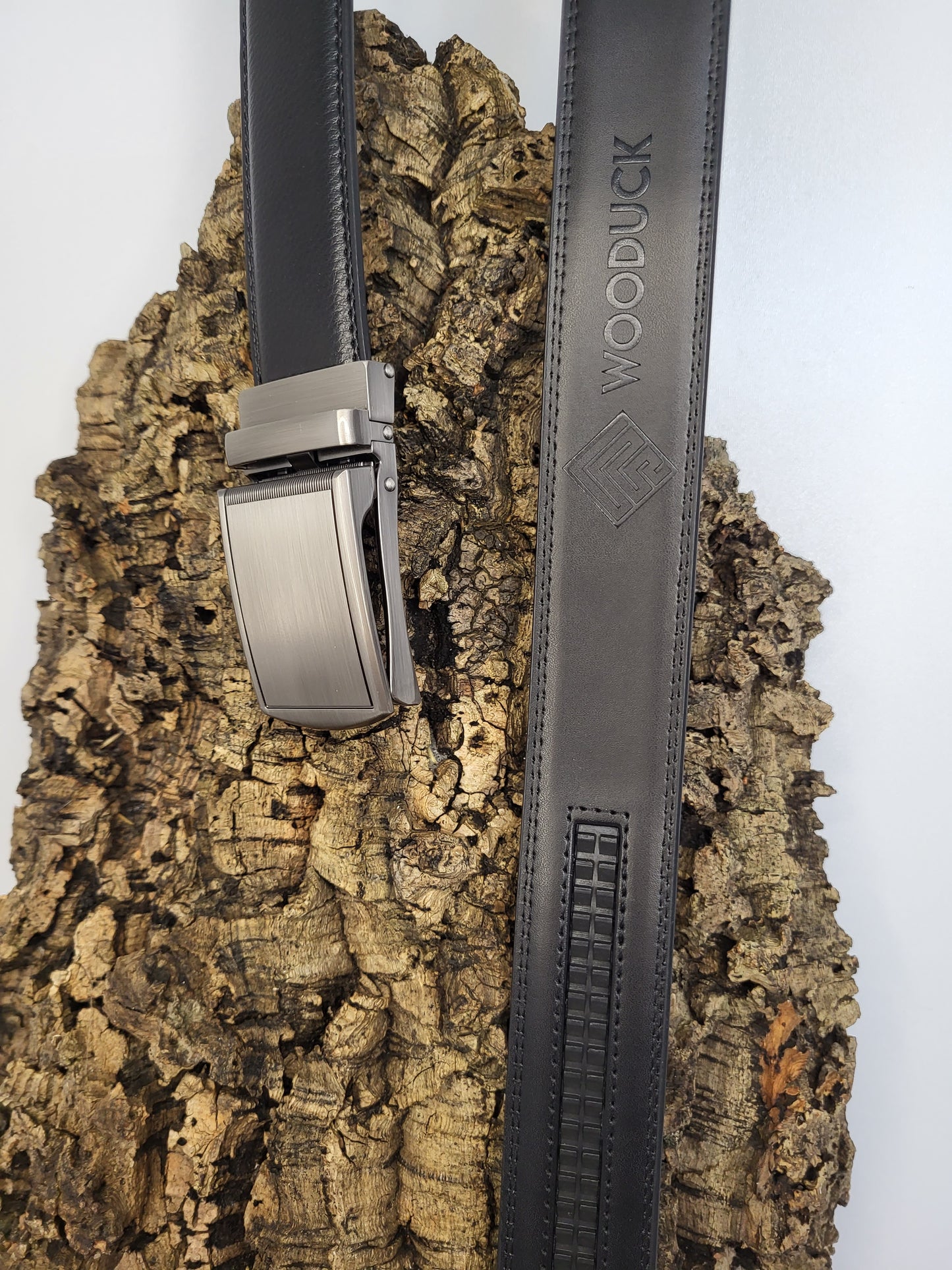 <tc>Ceinture homme en cuir avec boucle à verrouillage automatique</tc>