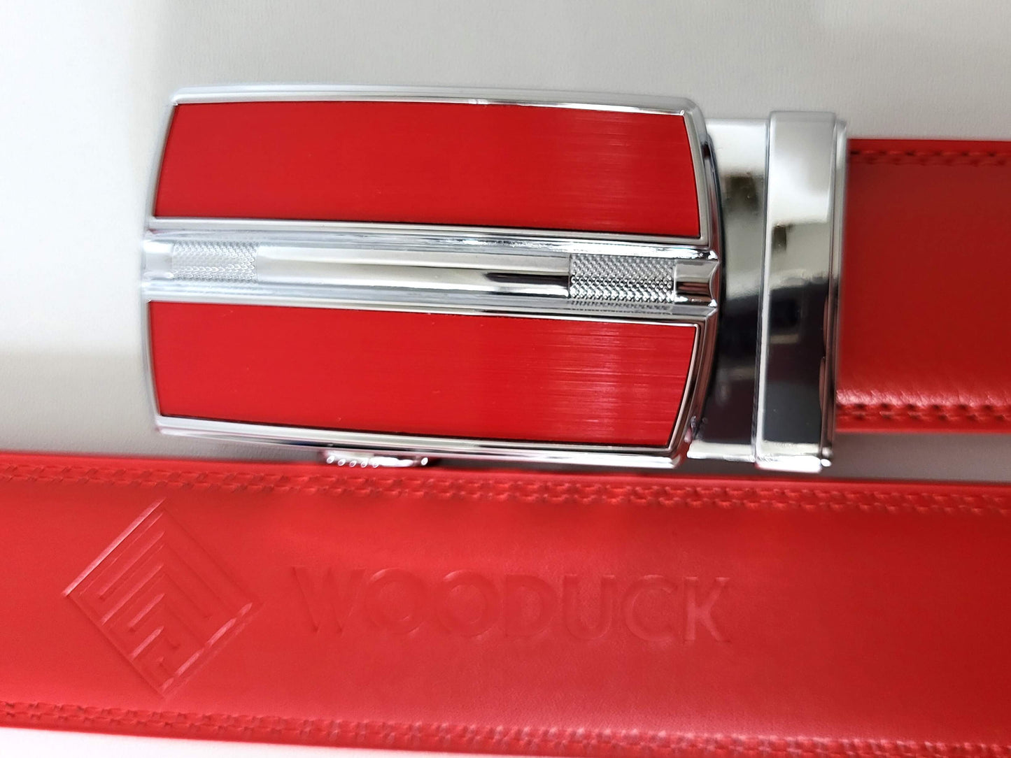 WooDuck Lederen riem met Automatische gesp - Model 5 - rood