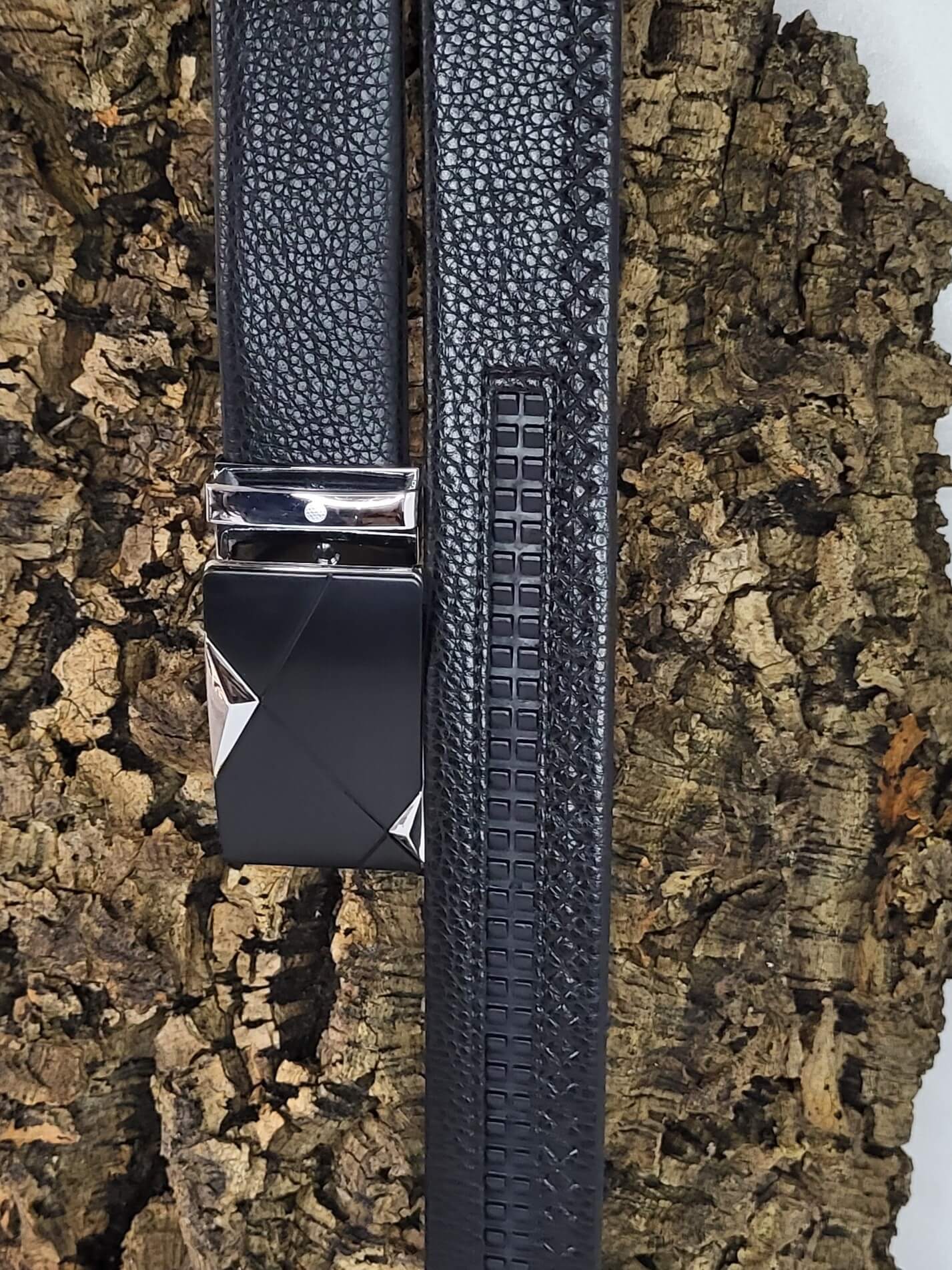 <tc>Ceinture homme en cuir avec boucle à verrouillage automatique</tc>